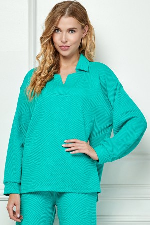 T3713<br/>Long Sleeve Textured Collared Top
